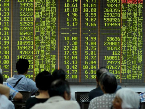 الأسهم الصينية تسجل ارتفاعاً بالتزامن مع استقرار اليوان